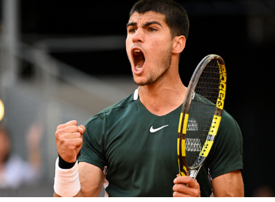 在中锋位置 在中锋位置