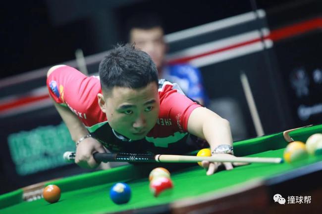 展现出了令 展现出了令