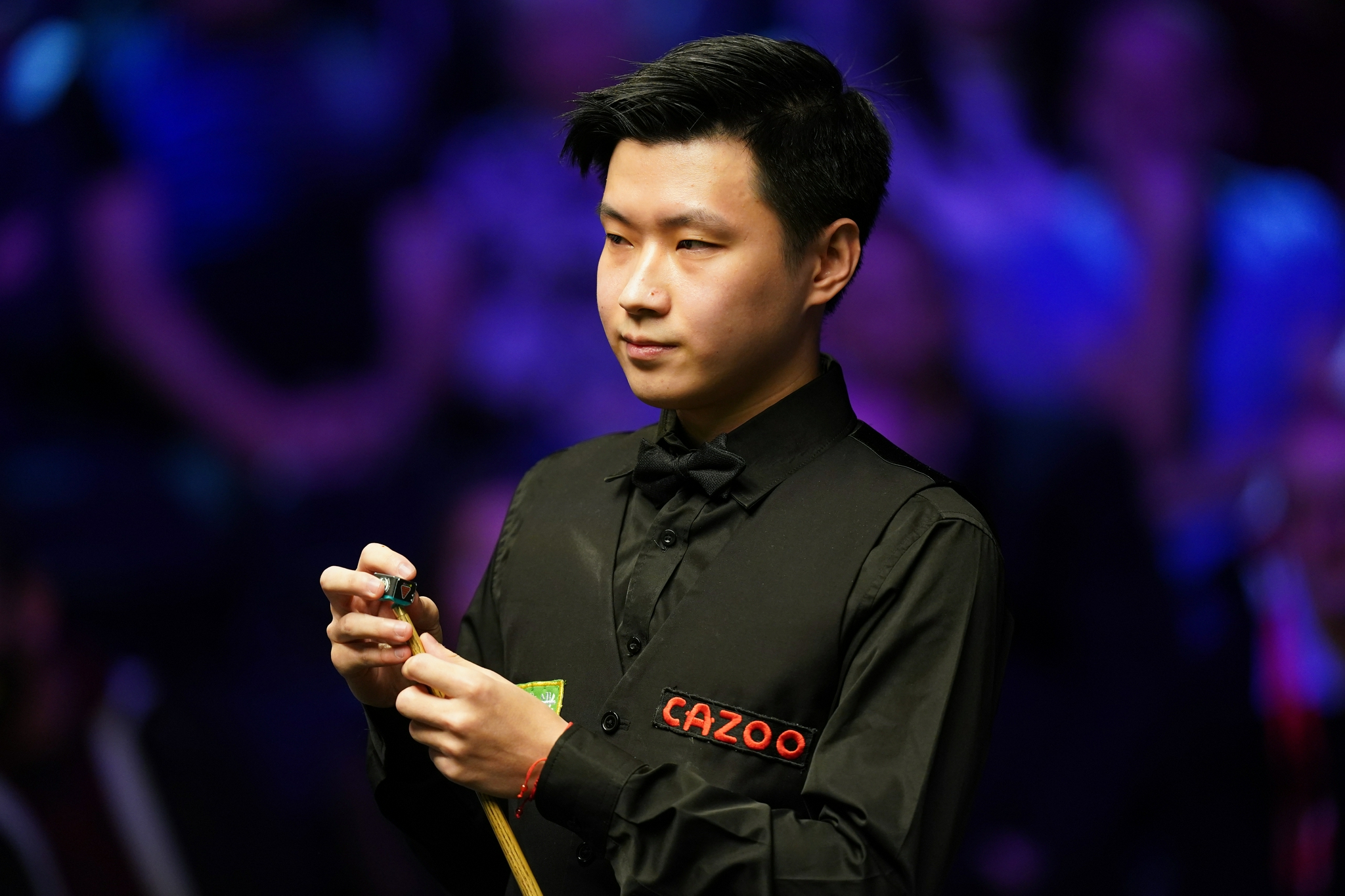 她形成了不 她形成了不